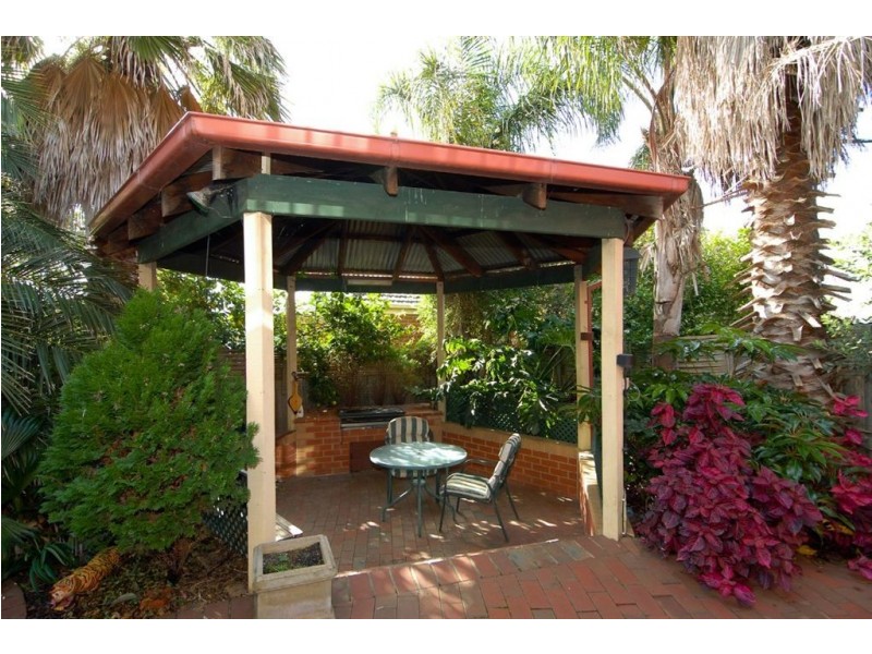 38 Crystal Brook Court, Narre Warren South VIC 3805