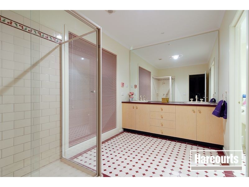 14 View Park Circuit, Narre Warren South VIC 3805