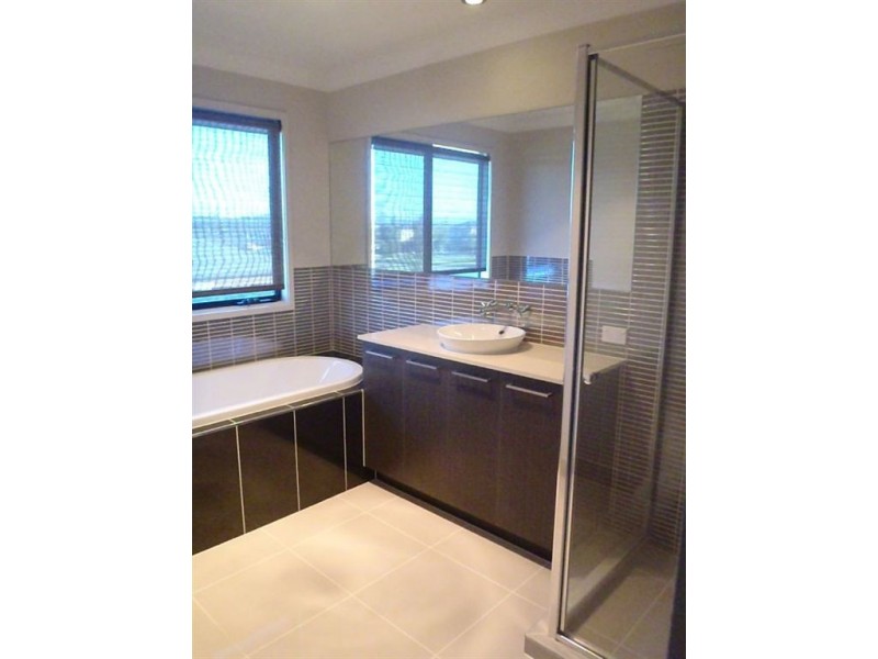 20 Kindred Drive, Cranbourne North VIC 3977