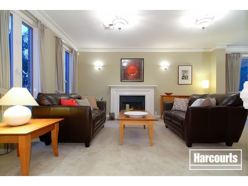 9 Toptani Drive, Narre Warren South VIC 3805