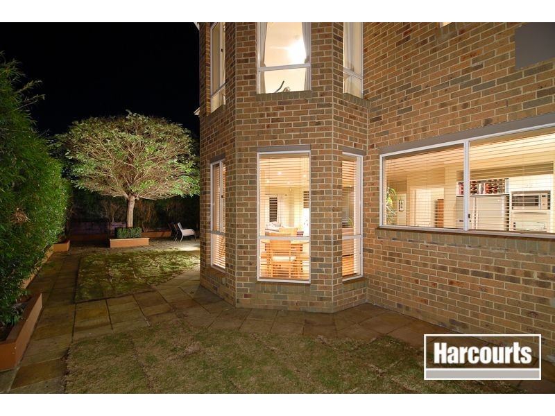 9 Toptani Drive, Narre Warren South VIC 3805