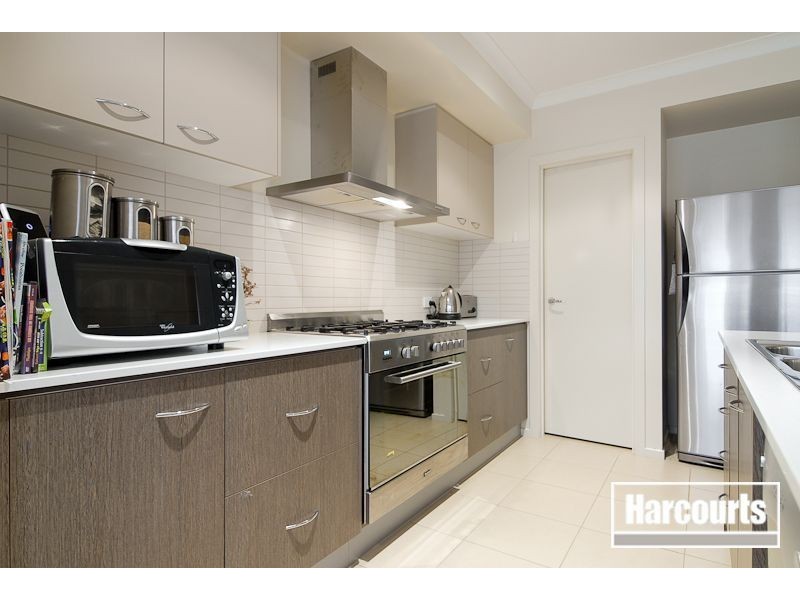 78 Mannavue Boulevard, Cranbourne North VIC 3977
