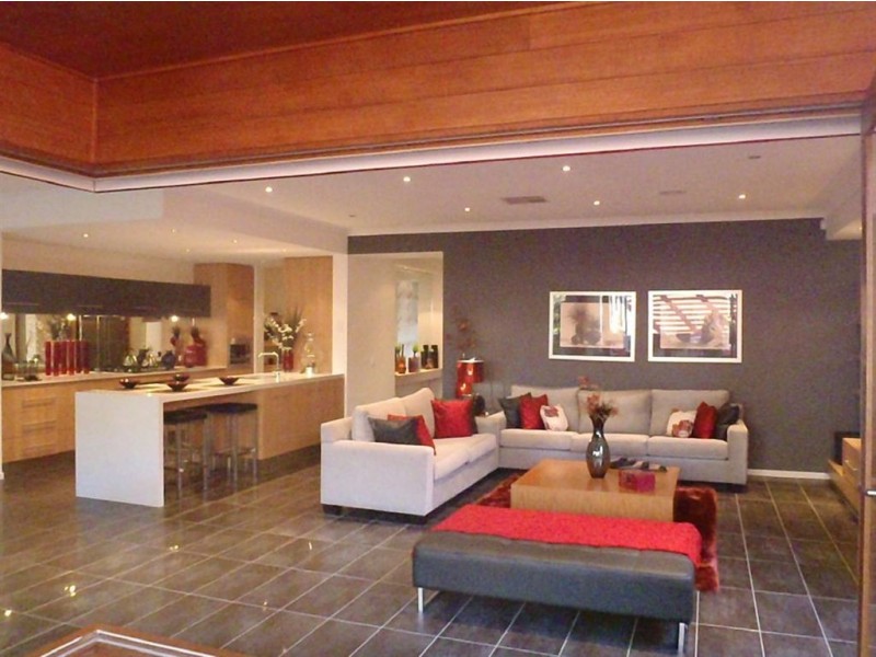 7 Nature Circuit, Cranbourne North VIC 3977