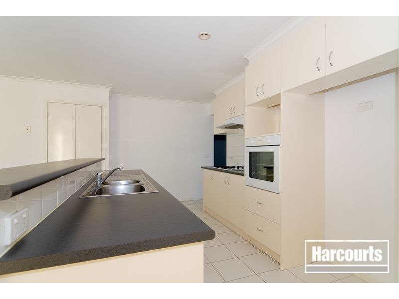 10 Carly Close, Narre Warren South VIC 3805