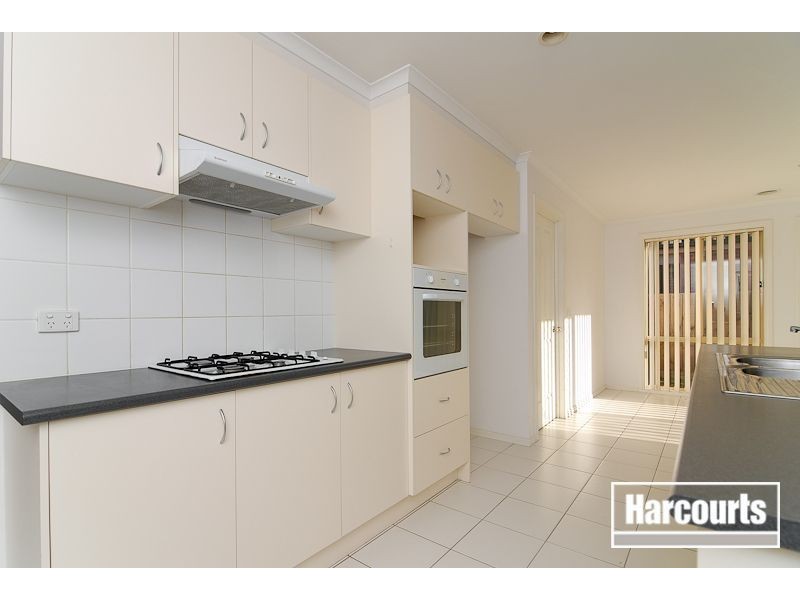 10 Carly Close, Narre Warren South VIC 3805