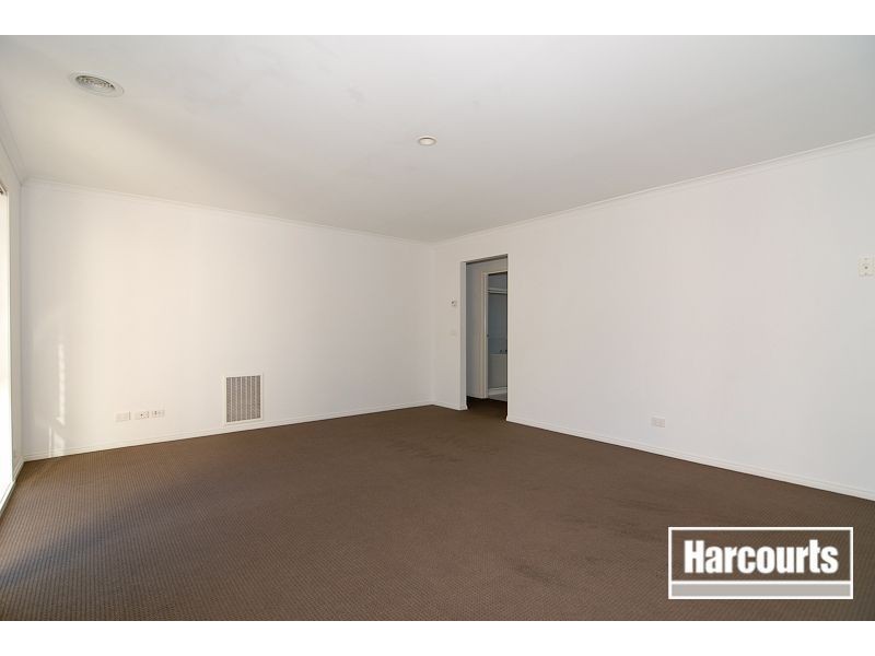 10 Carly Close, Narre Warren South VIC 3805