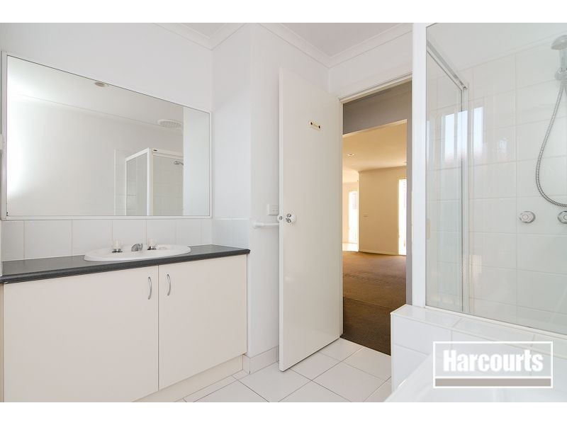 10 Carly Close, Narre Warren South VIC 3805