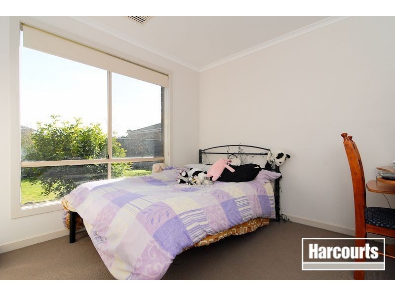 40 Von Nida Drive, Cranbourne North VIC 3977