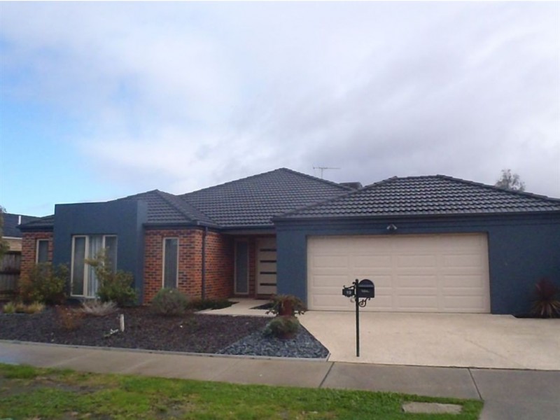 19 Trevino Way, Cranbourne North VIC 3977