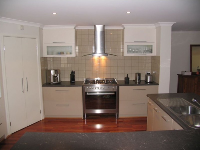 19 Trevino Way, Cranbourne North VIC 3977