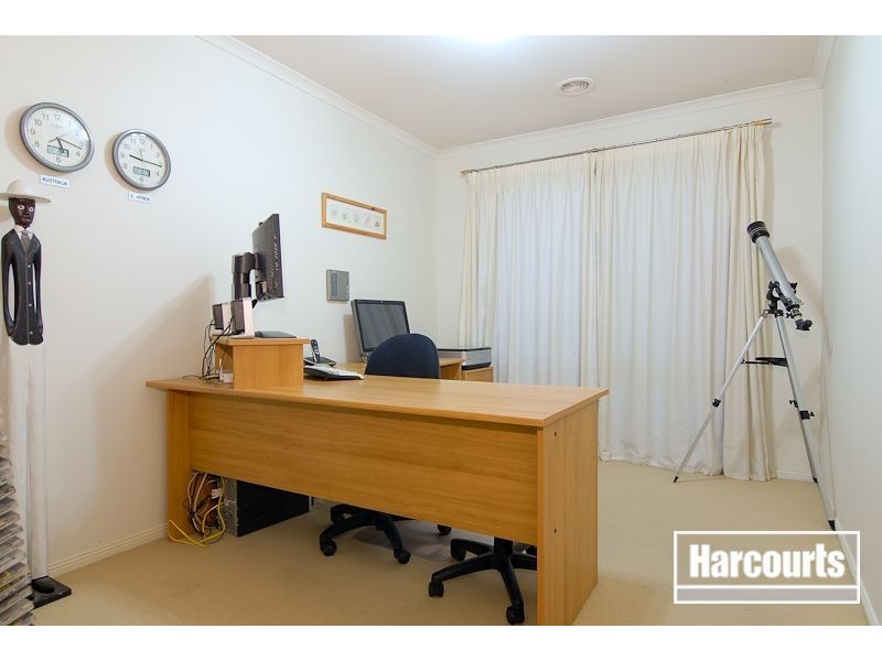 122 Robinswood Parade, Narre Warren South VIC 3805