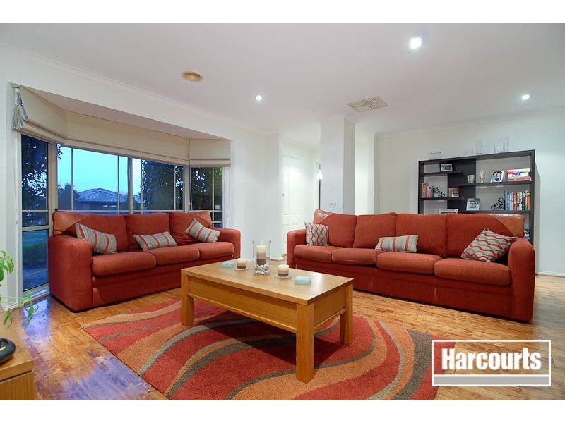 27 Leonie Court, Narre Warren VIC 3805