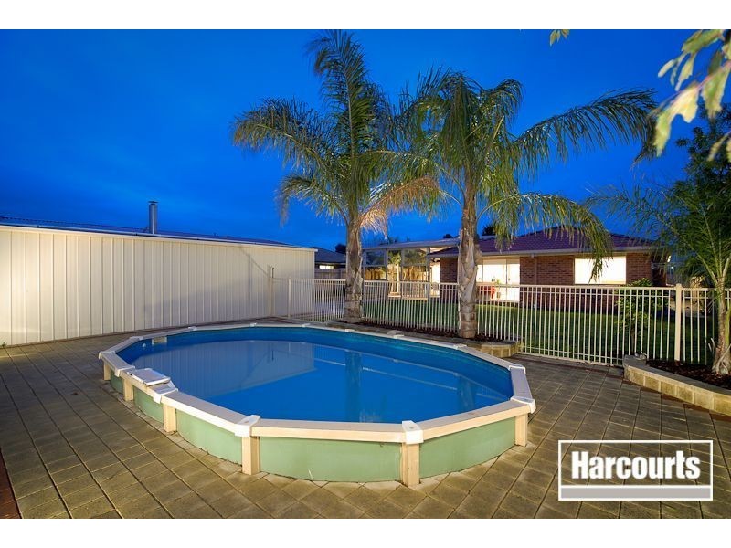 27 Leonie Court, Narre Warren VIC 3805