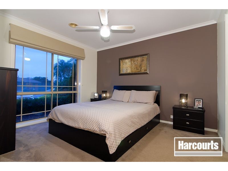 27 Leonie Court, Narre Warren VIC 3805