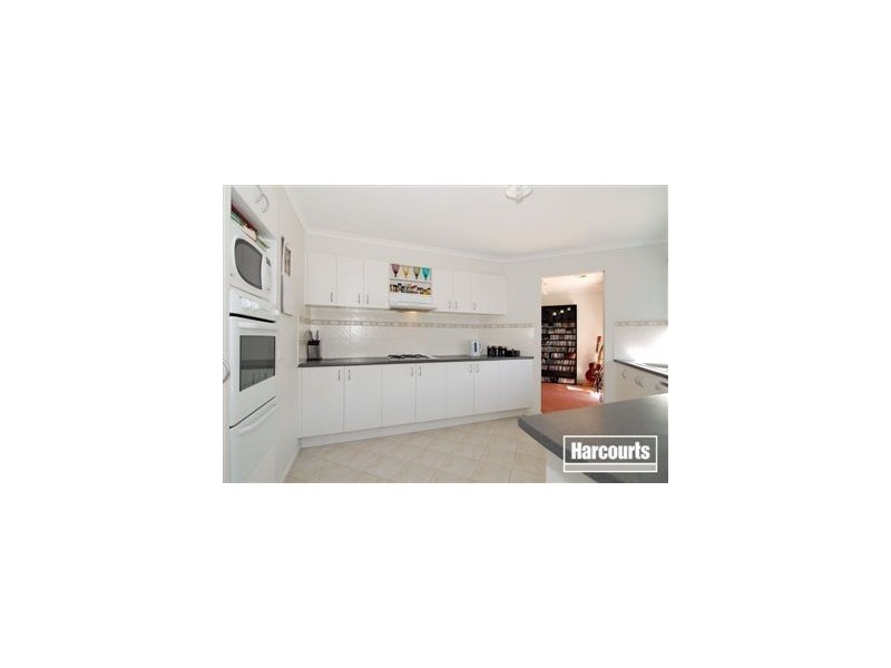 3 Royal Court, Narre Warren South VIC 3805