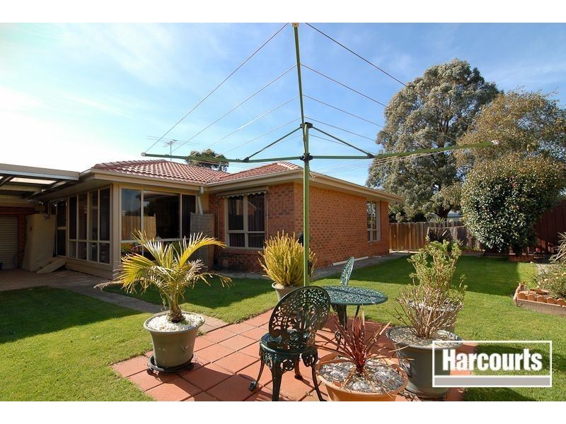 25 Fleetwood Drive, Narre Warren VIC 3805