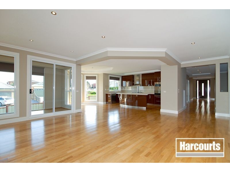 70 Scenic Drive, Beaconsfield VIC 3807