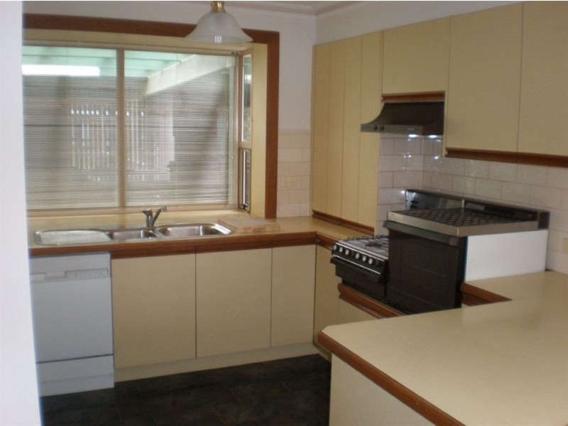 53 Valleyfair Drive, Narre Warren VIC 3805