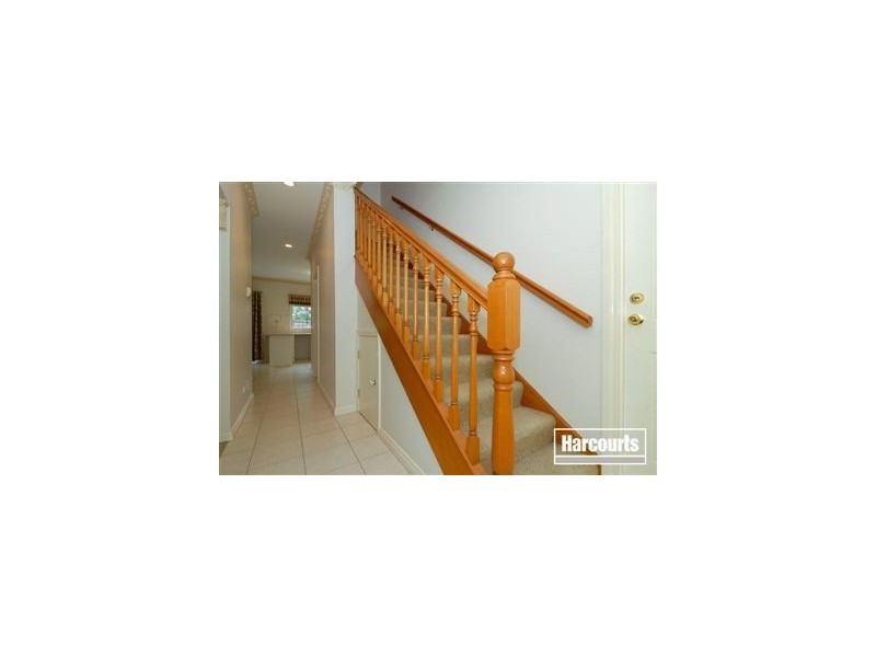 4/40-44 Warrawong Drive, Berwick VIC 3806