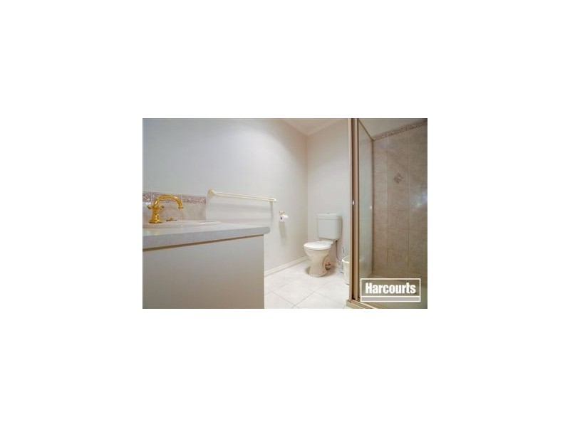 4/40-44 Warrawong Drive, Berwick VIC 3806