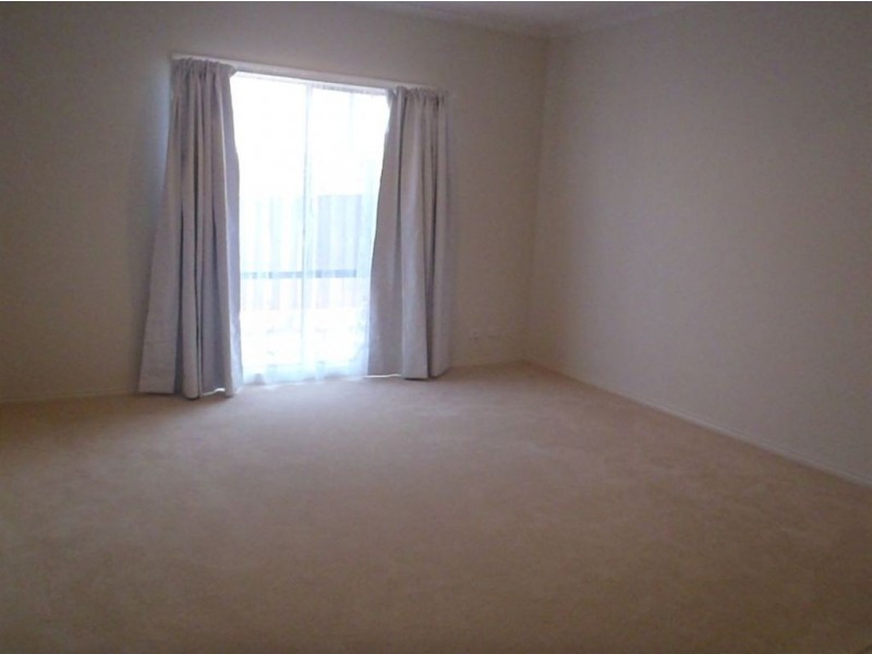 33 Ryelands Drive, Narre Warren VIC 3805