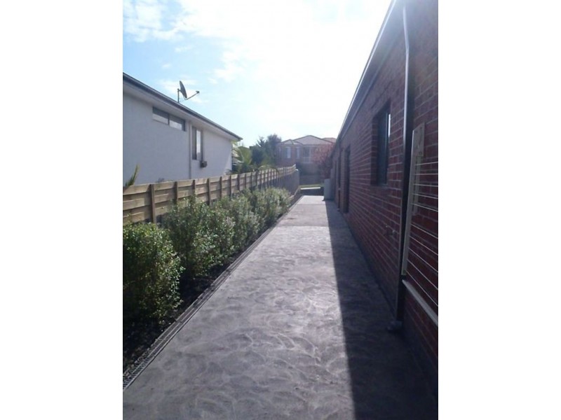 33 Ryelands Drive, Narre Warren VIC 3805