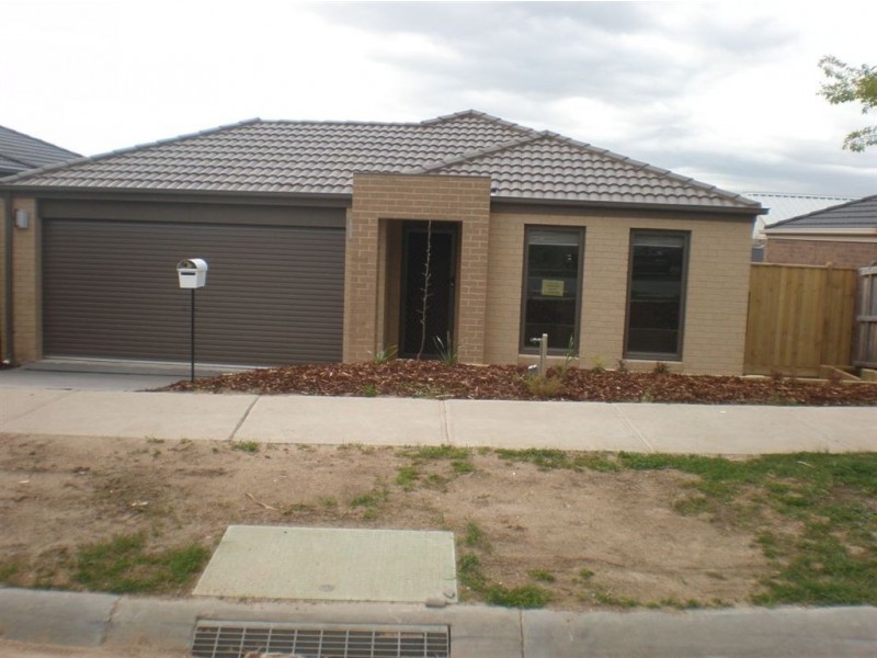 30 Tipperary Circuit, Pakenham VIC 3810