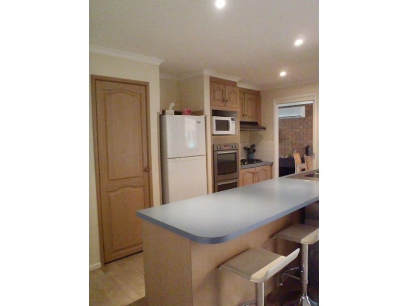 10 Fleetwood Drive, Narre Warren VIC 3805