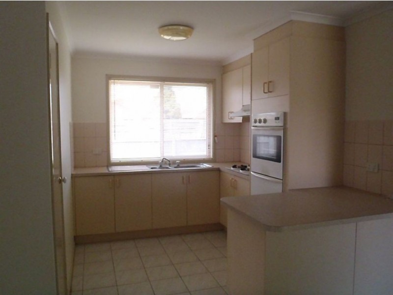 35 Baringa Park Drive, Narre Warren South VIC 3805