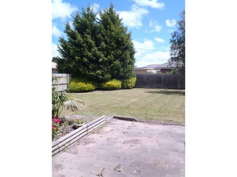 35 Baringa Park Drive, Narre Warren South VIC 3805