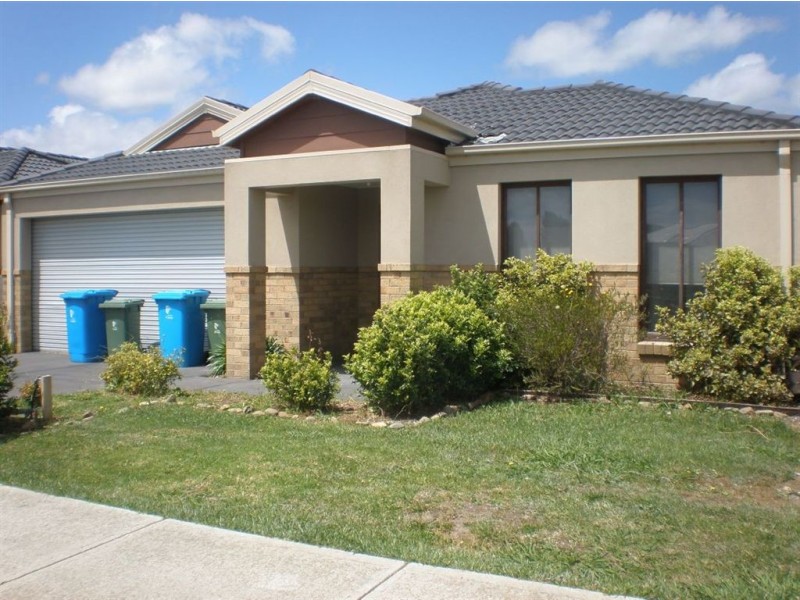 4 Vega Terrace, Cranbourne VIC 3977