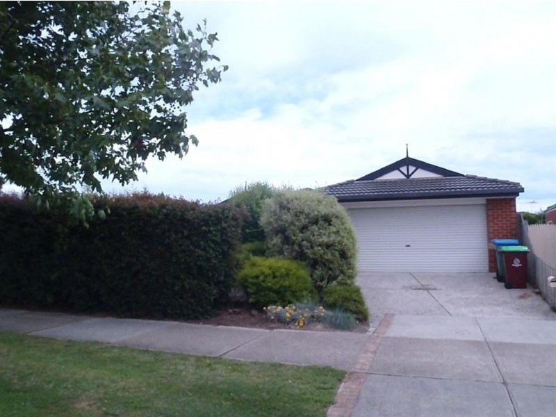 71 The Promenade, Narre Warren South VIC 3805