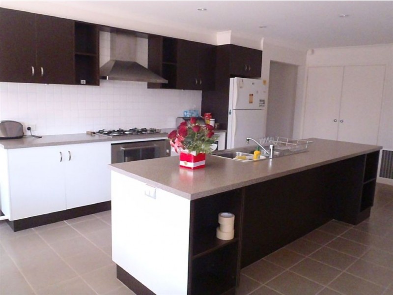 1 Greenfield Court, Cranbourne North VIC 3977