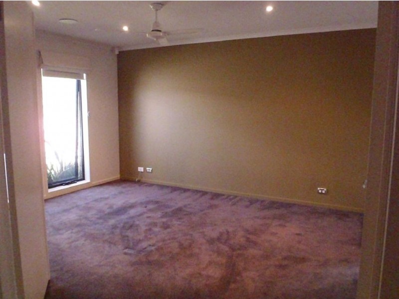 1 Greenfield Court, Cranbourne North VIC 3977