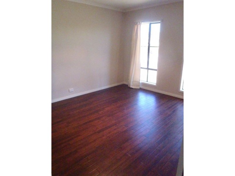 16 Hallmark Drive, Narre Warren South VIC 3805