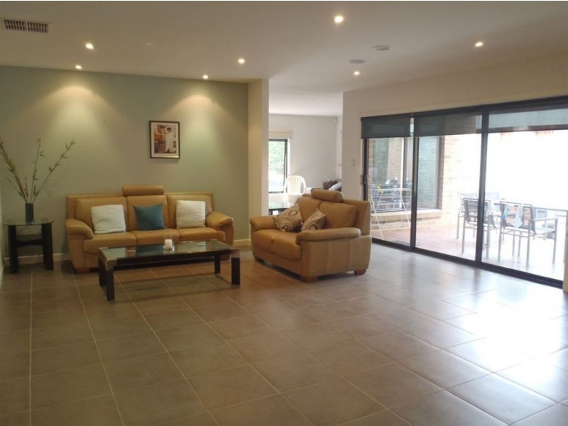 45 Golden Grove Drive, Narre Warren South VIC 3805