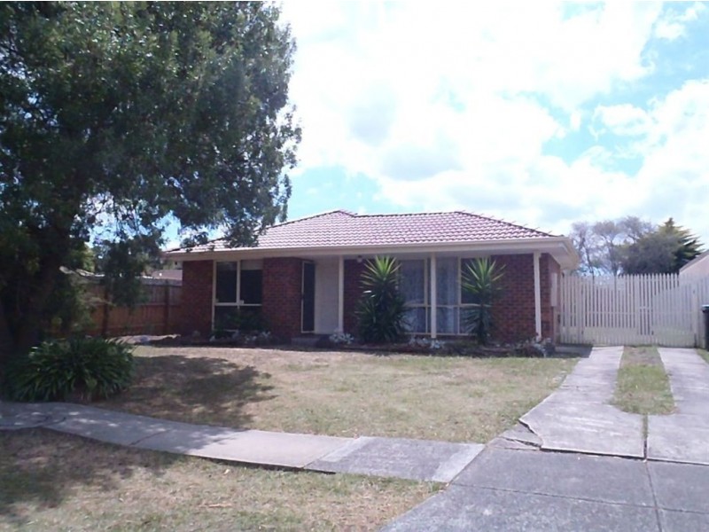 2 Rozzy Parade, Narre Warren VIC 3805