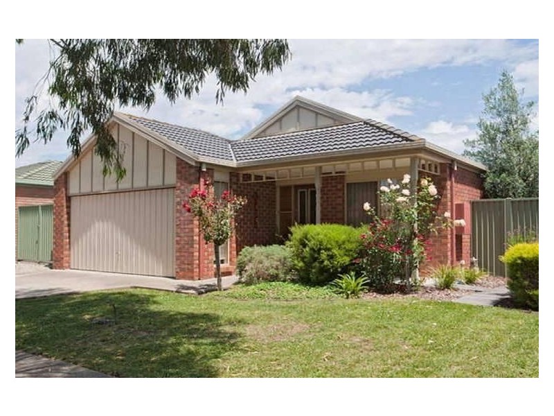 7 Masterton Place, Cranbourne East VIC 3977