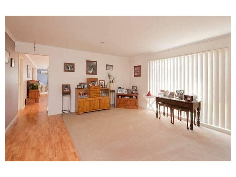 7 Masterton Place, Cranbourne East VIC 3977