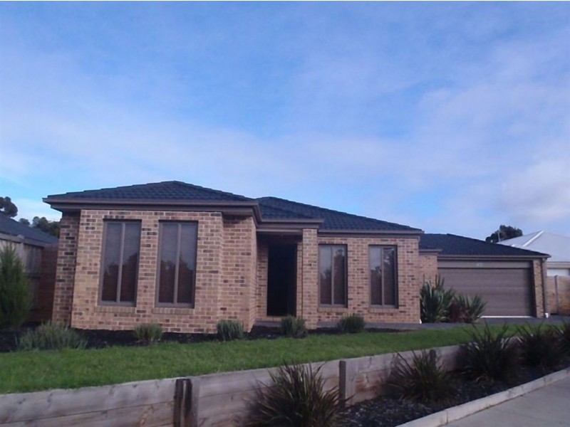 40 Tipperary Circuit, Pakenham VIC 3810