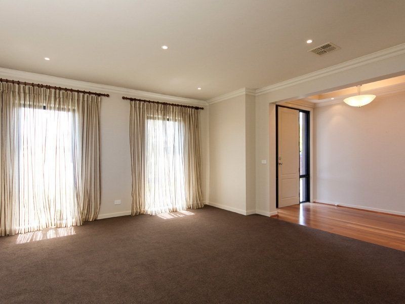 29 Golden Grove Drive, Narre Warren South VIC 3805