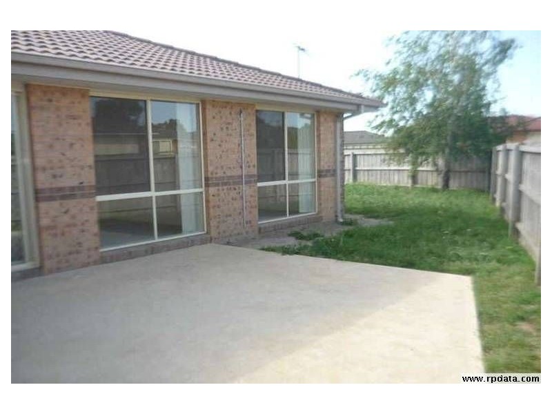 1 Hatten Place, Berwick VIC 3806