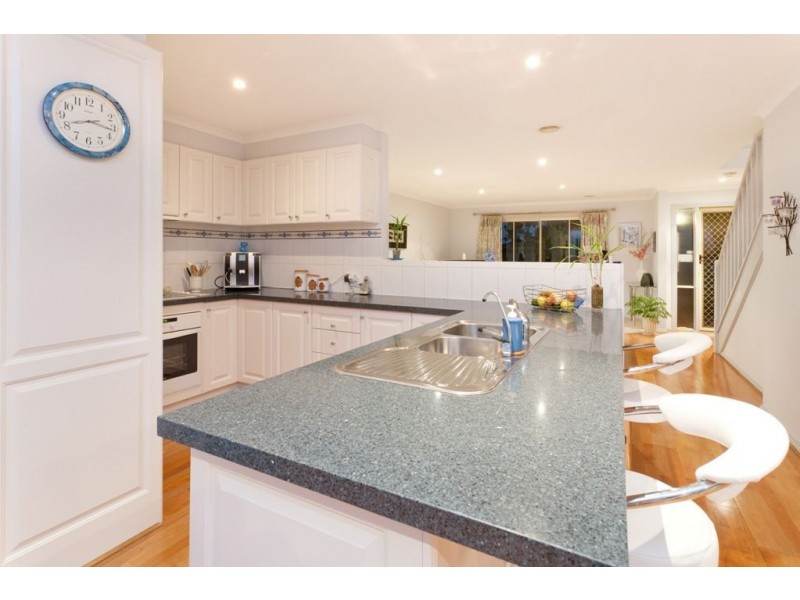 13 Provence Place, Narre Warren South VIC 3805