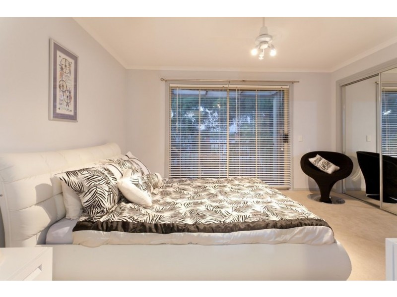 13 Provence Place, Narre Warren South VIC 3805