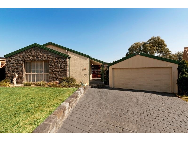 4 Citrinus Court, Narre Warren VIC 3805