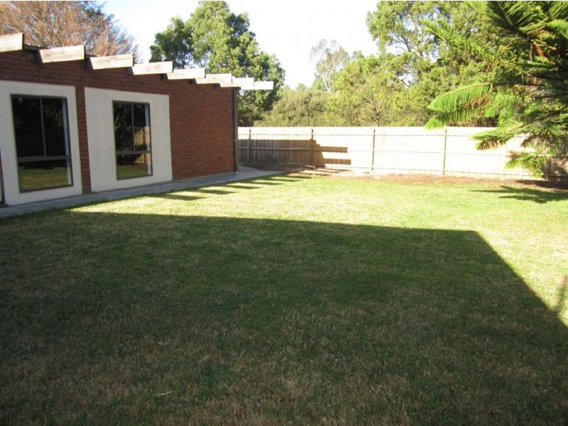 85 Valleyfair Drive, Narre Warren VIC 3805