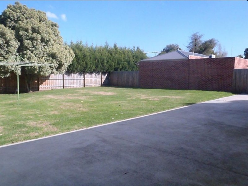 100 Prospect Hill Road, Narre Warren VIC 3805