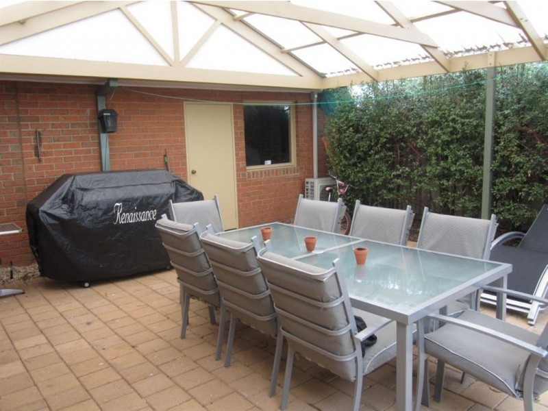 6 Fleur Court, Narre Warren South VIC 3805