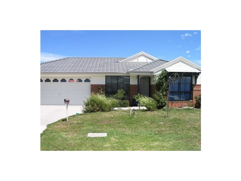 76 Harrington Drive, Narre Warren South VIC 3805