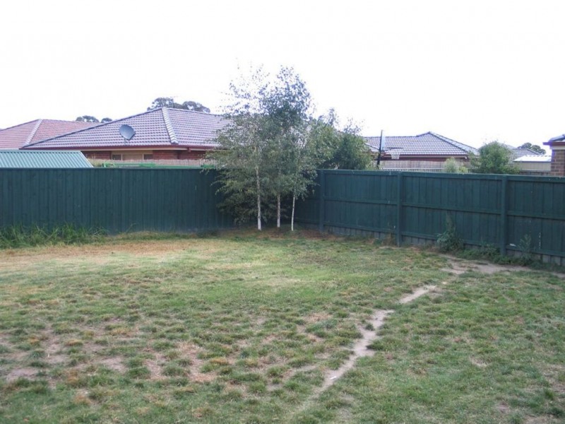 76 Harrington Drive, Narre Warren South VIC 3805